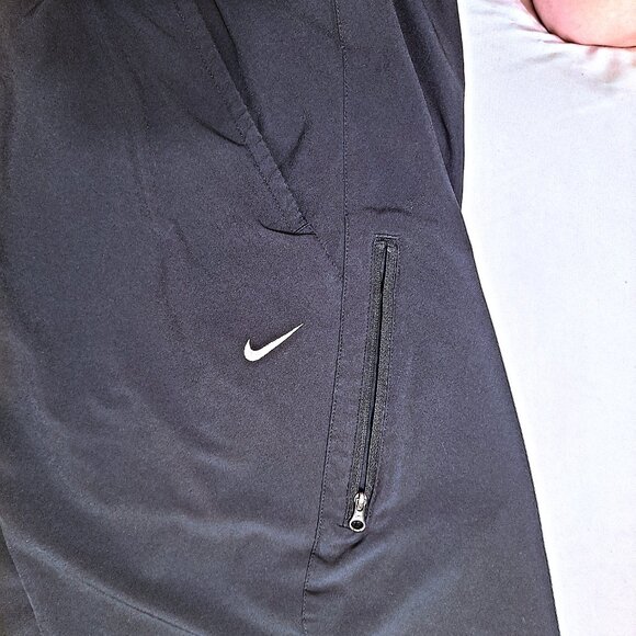 NIKE Size Medium Black Elastic/String Esteam Athletic Men's Shorts - Picture 4 of 7